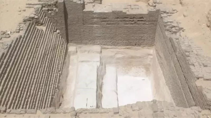 كشف أثري يوضح تطور العمارة الجنائزية.. رئيس الإدارة المركزية لآثار مصر يوضح