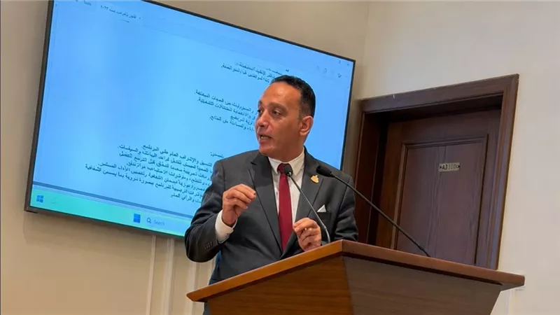البياضي يرفض مناقشة الدعم النقدي في غياب وزير التموين