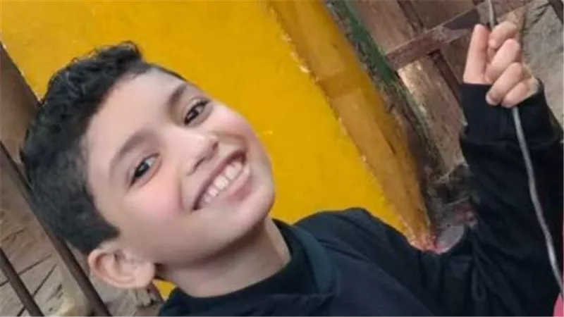 استغاثة للبحث عن الطفل أنس أحمد حمدي بعد اختفائه في الإسكندرية 