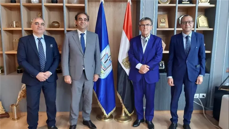رئيس جامعة بورسعيد يبحث مع سفير البوسنة تعزيز التعاون الأكاديمي والبحثي
