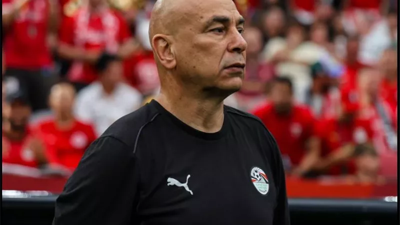 اتحاد الكرة: حسام حسن مستمر مع منتخب مصر.. وصلاح جاهز لمواجهة أستراليا