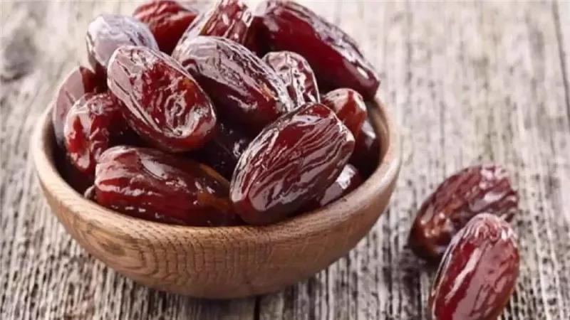 أكثر الأطعمة رواجًا منذ القدم.. ما سر الإقبال العالمي على التمر؟