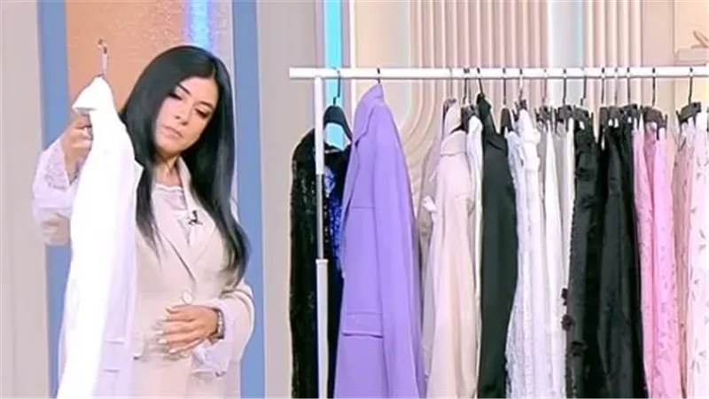 كيف تبدين أكثر طولًا في الصيف؟ 9 حيل في تنسيق الملابس تمنحكِ إطلالة ممشوقة
