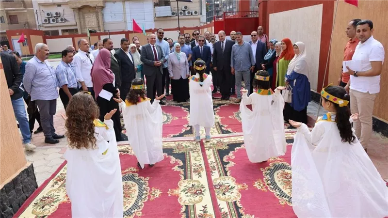 محافظ المنوفية يفتتح مدرستي الأزهار الإبتدائية وأم المؤمنين الإعدادية بنات