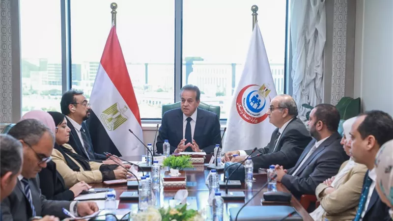 وزير الصحة يعقد اجتماعا لمتابعة إنشاء مجمع صناعي لتصنيع الأجهزة التعويضية