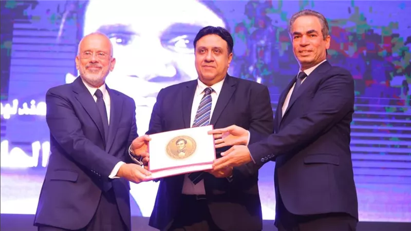 الوطنية للإعلام تمنح اسم العندليب عبد الحليم حافظ وسام ماسبيرو
