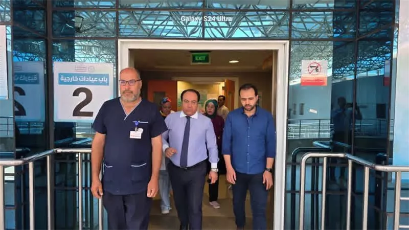 نائب مدير فرع الهيئة يتفقد المجمع الطبي لمتابعة جودة الخدمات 