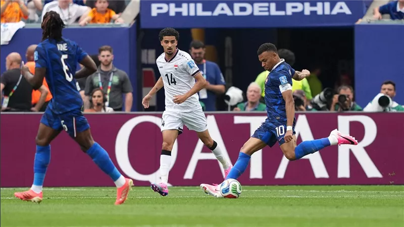 العراق تودع رسميا كأس العالم بخسارة مذلة أمام فرنسا 3-0