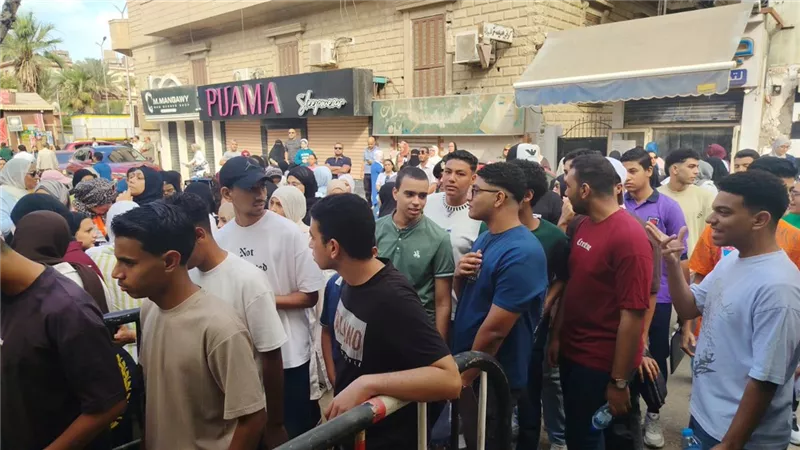 انتظام 5187 طالبا في أداء امتحان اللغة الإنجليزية للثانوية العامة في 256 لجنة