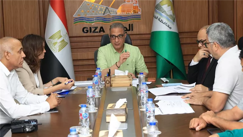«المياه والغاز والنظافة»..الأنصاري يوجه بحزمة إجراءات لتحسين الخدمات بالطالبية