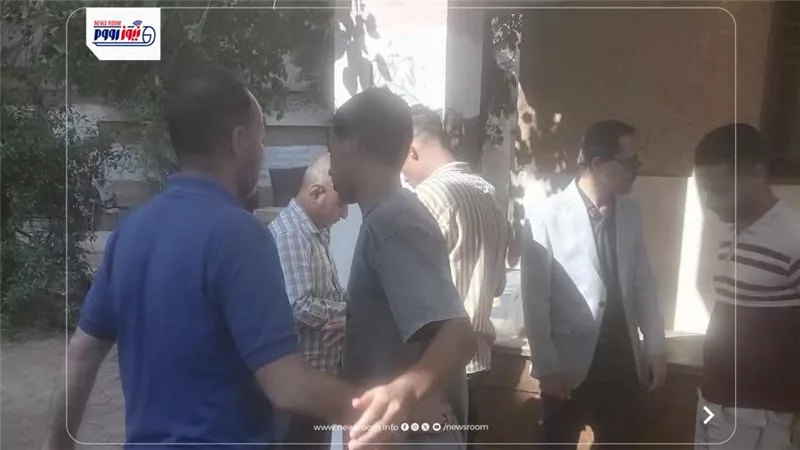الوكيل الثقافي للأزهر يتابع امتحان الفقه بالمنيا ويؤكد انتظام اللجان 