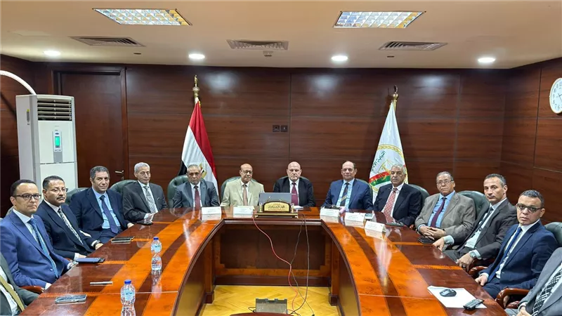 رئيس النيابة الإدارية يفتتح 3 نيابات جديدة بالجيزة والسويس والبحيرة