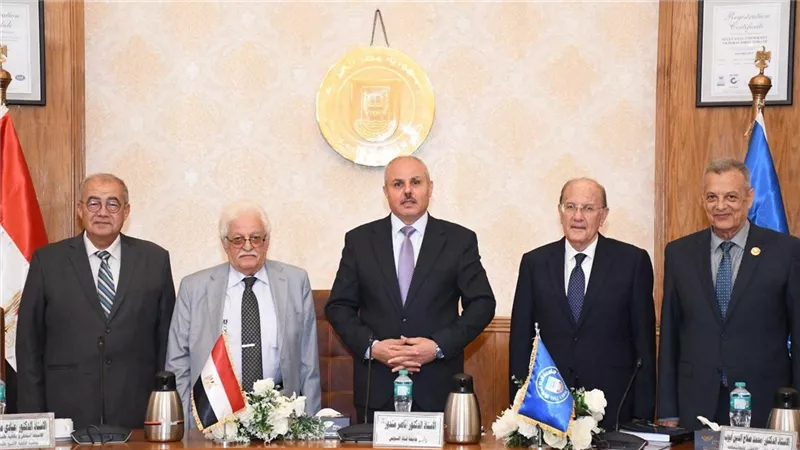 تشكيل لجنة علمية لاختيار عميد كلية طب الأسنان بجامعة قناة السويس