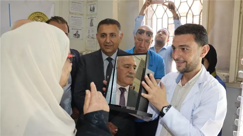 محافظ القليوبية يتفقد أعمال القافلة الطبية المجانية بوحدة البقاشين بكفر شكر 