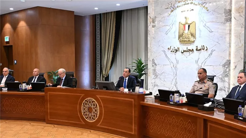رئيس الوزراء يهنىء الرئيس والشعب المصري العظيم بمناسبة ذكرى ثورة 30 يونيو