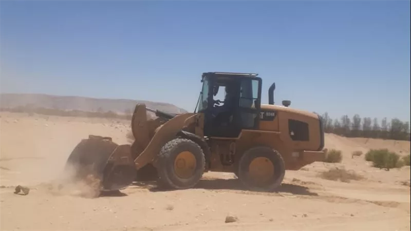 بتوجيهات محافظ قنا.. حملة مكبرة لإزالة واسترداد 19 فدان أملاك دولة بالترامسة