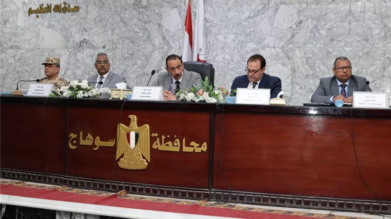 محافظ سوهاج: حركة التنقلات الأخيرة جاءت لرفع معدلات الأداء
