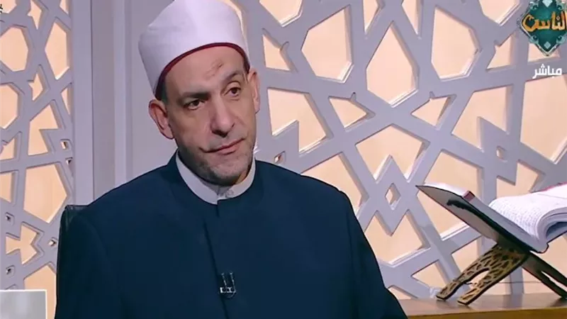 هل يجوز إخراج زكاة المال للأخ أو الأخت؟.. أمين الفتوى يجيب