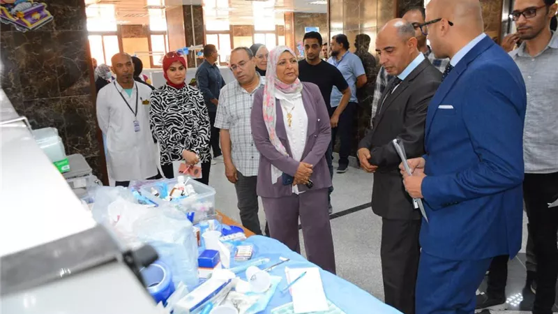 قافلة طبية بكلية طب الأسنان بجامعة أسيوط تقدم خدمات توعوية وعلاجية 
