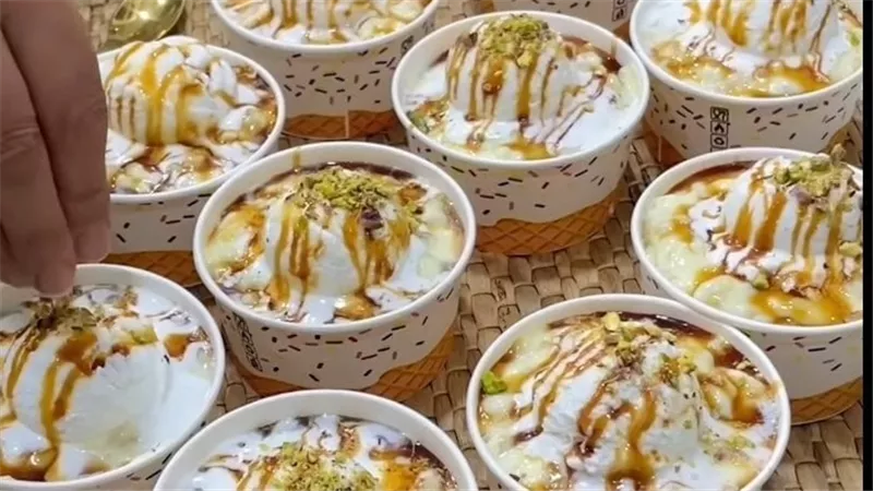 طريقة عمل العاشوراء بالكريم شانتيه في المنزل خطوة بخطوة