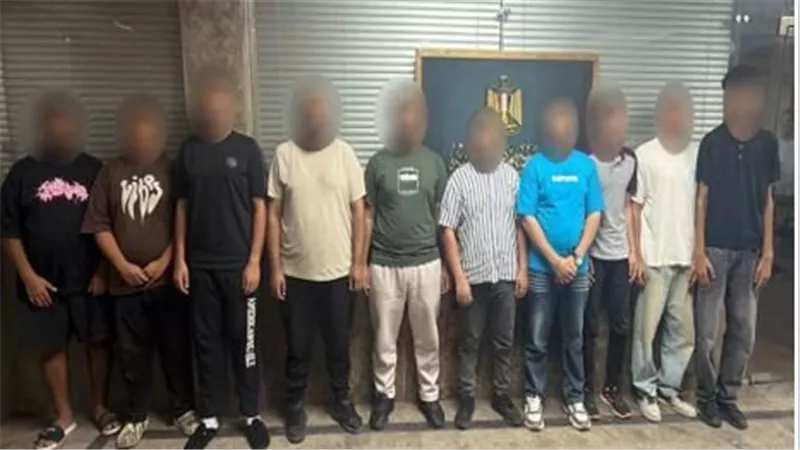ضبط 10 أشخاص أتلفوا مقاعد المنطقة الترفيهية بالعاصمة بعد الاحتفال بفوز المنتخب