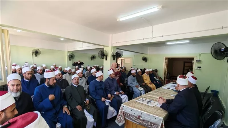 البحوث الإسلامية يواصل متابعة اجتماعات الوعظ بالمحافظات لتعزيز العمل الدعوي