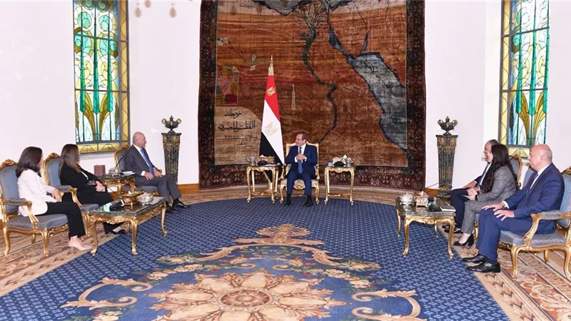 السيسي: مصر تستضيف أكثر من 10.5 مليون لاجئ وتدعو إلى تقاسم الأعباء دوليًا
