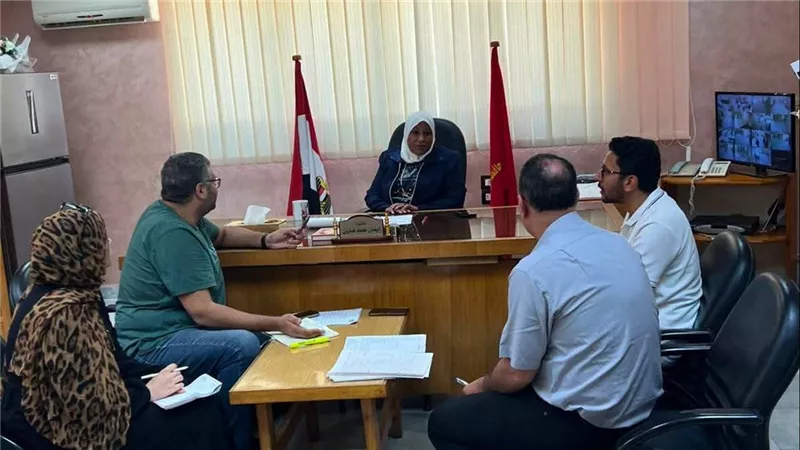  اجتماع موسع لمناقشة معوقات إدارة النفايات الطبية ومجمع المحارق ببورسعيد