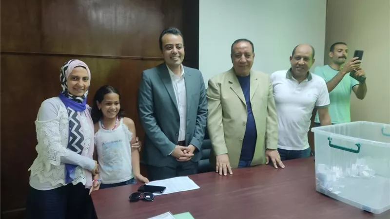 لجنة الحج بالصحفيين تُجري القرعة العلنية للعمرة المجانية المخصصة للإسكندرية 