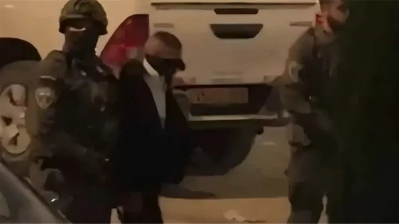 الاحتلال يقتحم حفل زفاف بالقدس ويعتقل العريس ووالده وشقيقه