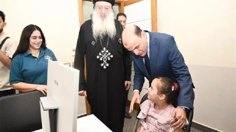 رئيس جامعة طنطا ونيافة الأنبا بولا يشهدان إطلاق تطبيق 