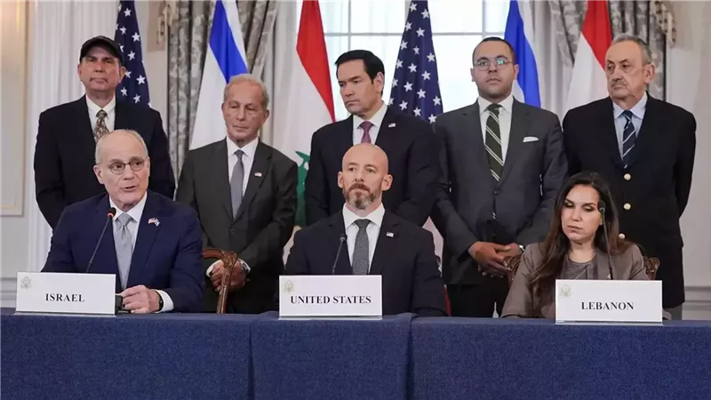 ما هي الشروط الإسرائيلية التي تهدد بانهيار الاتفاق الإطاري مع لبنان؟ 