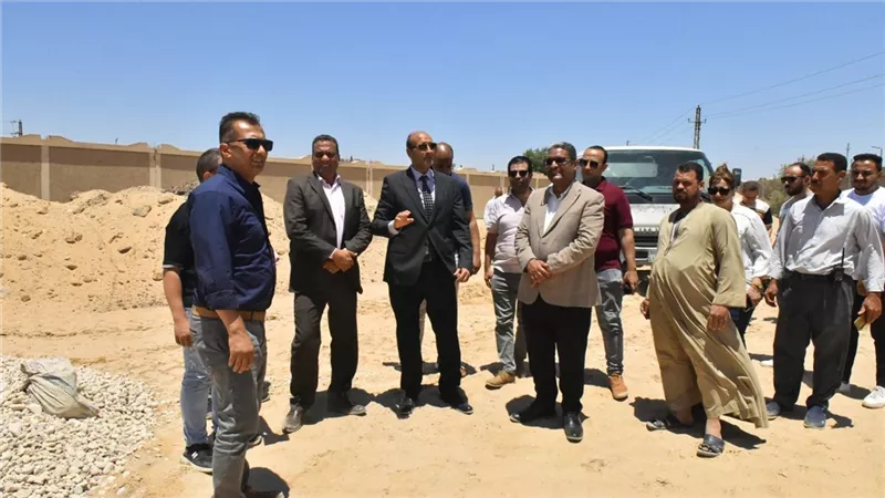 محافظ أسيوط يتابع إنشاء مركز لإيواء الكلاب الضالة والتعامل الآمن معها