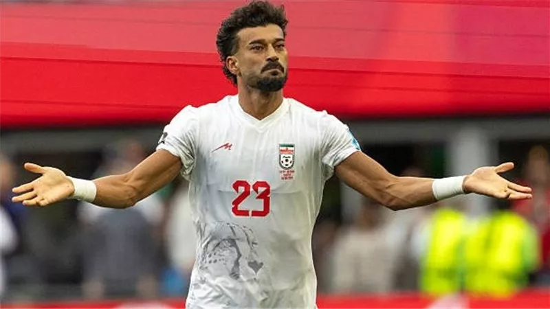 لاعب إيران: نشعر بالخجل.. وجماهيرنا تستحق أكثر بعد التعادل مع مصر