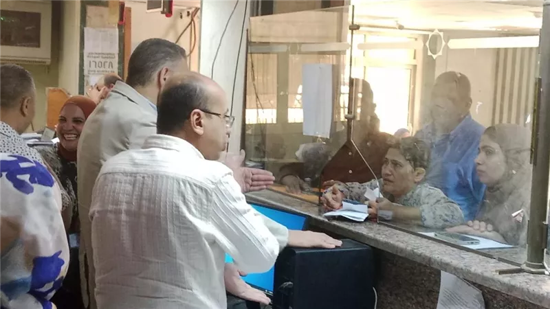 وزيرة التنمية المحلية تحيل مسؤولين للنيابة بعد رصد مخالفات في مطروح وحلوان