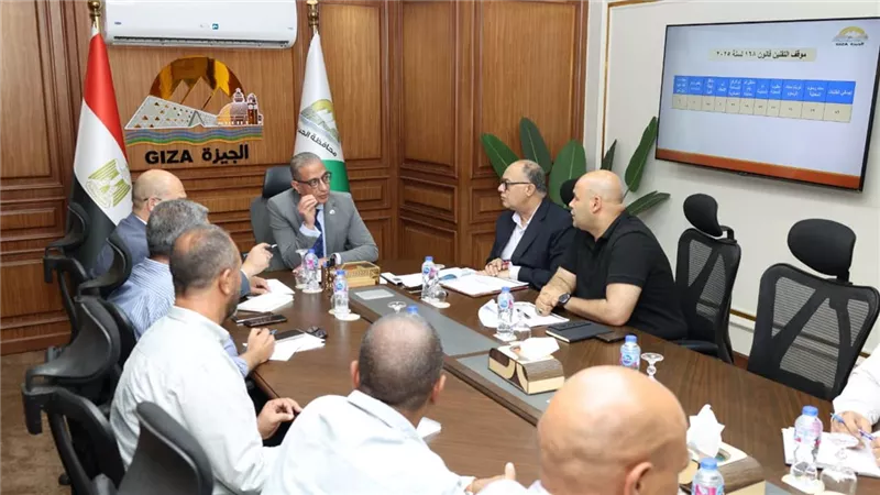 محافظ الجيزة يتابع ملفات التصالح وتقنين الأراضي والاستثمار بالواحات البحرية