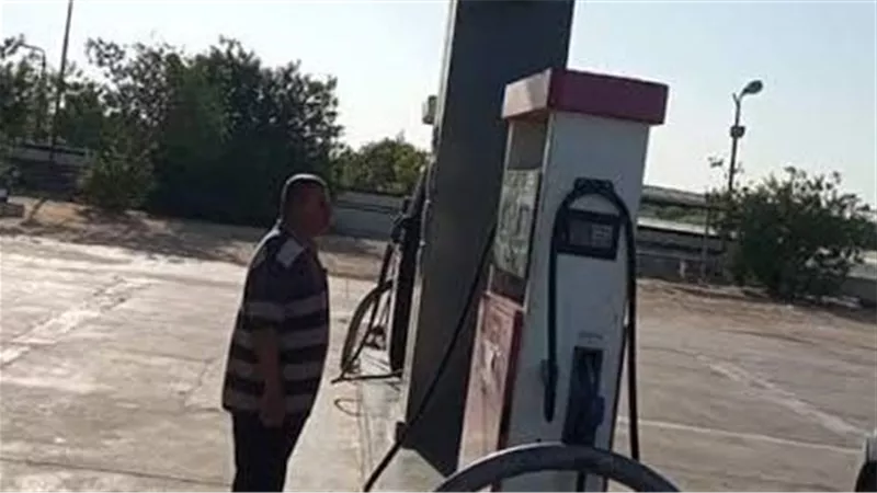 تموين الإسماعيلية يضبط أحد محطات الوقود لقيامه بخلط بنزين 92 ببنزين بـ 80