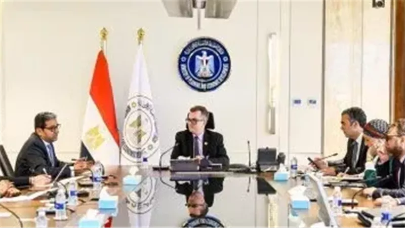 وزير التخطيط يبحث مع نائب رئيس أفريكسيم بنك دعم الشركات الناشئة