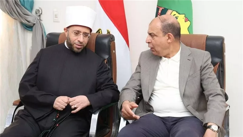 محافظ المنيا يستقبل وزير الأوقاف لبحث تطوير منطقة البهنسا الأثرية