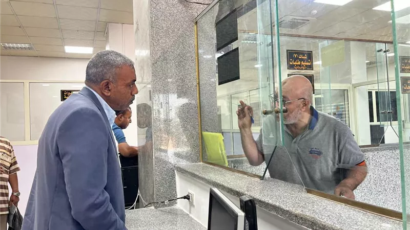 متابعة ميدانية بالمركز التكنولوجي بحي السويس لرفع كفاءة الخدمات