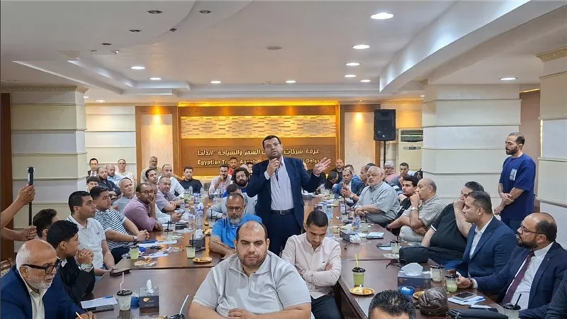 شركات السياحة تناقش الاستعدادات لموسم الحج والعمرة  