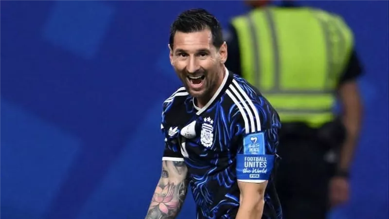 ميسي يواصل تحطيم الأرقام القياسية بمونديال 2026 وآخرهم بعد مباراة الأردن