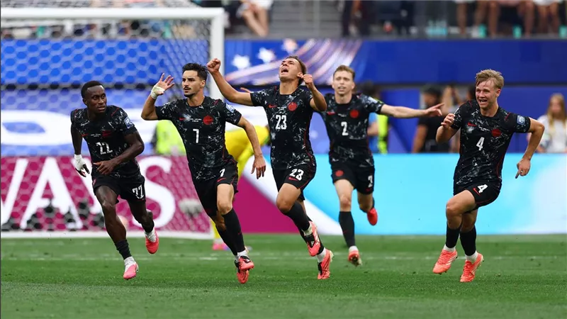 نتيجة وأهداف مباراة جنوب إفريقيا وكندا الشوط الثاني (0-1) في كأس العالم