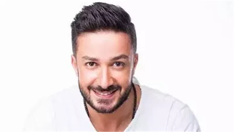 محمود حميدة وراء الحكاية.. مؤمن نور يكشف سر تغيير اسمه الفني بعد سنوات