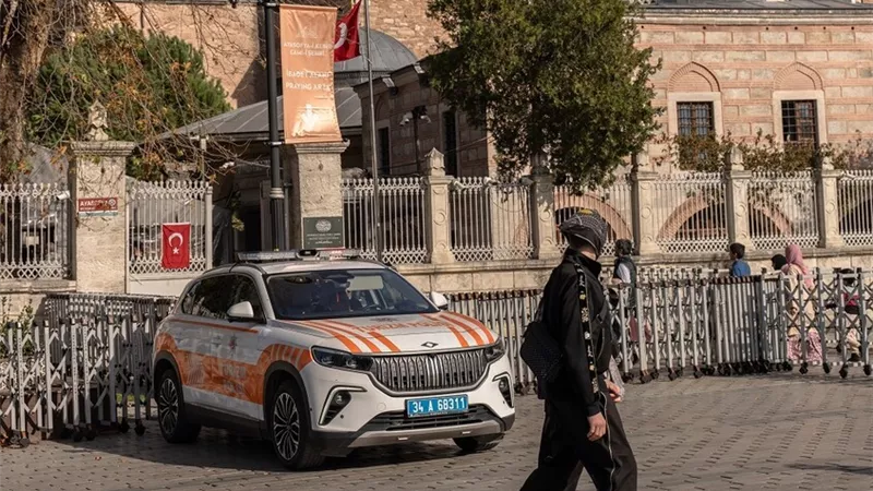 جريمة مروعة داخل مسجد بتركيا.. مقتل شخصين طعنًا قبل صلاة العشاء