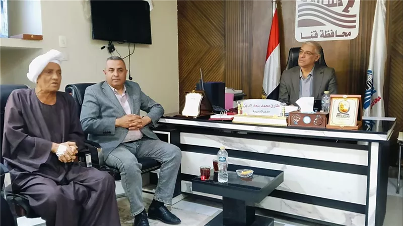 وكيل تعليم قنا يستقبل عضو النواب وأعضاء النقابة لبحث سبل الأنشطة 