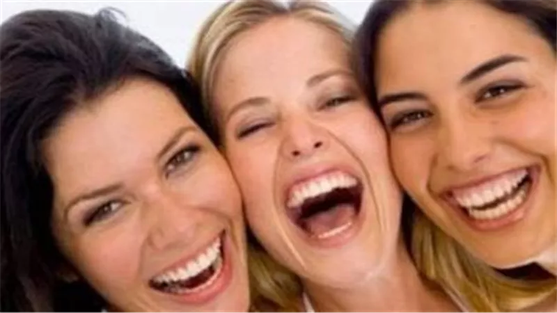 هل يساعد الضحك في علاج أمراض الرئة؟.. دراسة جديدة توضح