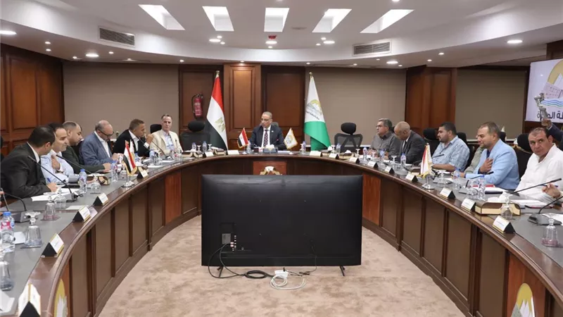 تشغيل مستشفى بولاق الدكرور وتطوير ناهيا على رأس أولويات محافظ الجيزة