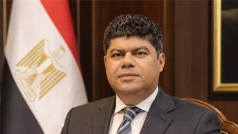 قرار وزاري بتعيين الدكتور صابر عثمان مساعدًا لوزيرة التنمية المحلية والبيئة
