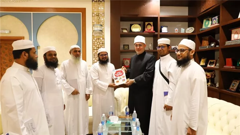 مفتي الجمهورية يستقبل وفدا من أئمة بنجلادش لتعزيز التعاون العلمي